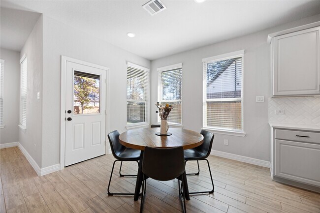 Building Photo - 108 Yellow Perch Wy