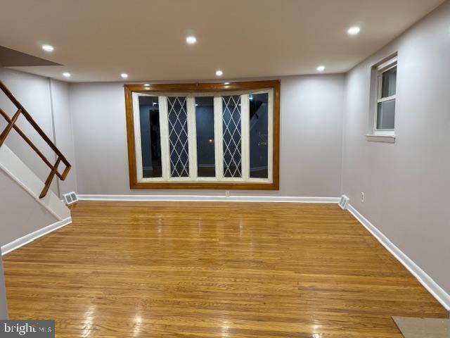 Building Photo - 9304 Lansford St