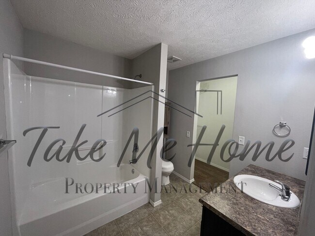 Building Photo - 3 bedroom in Republic School District!
