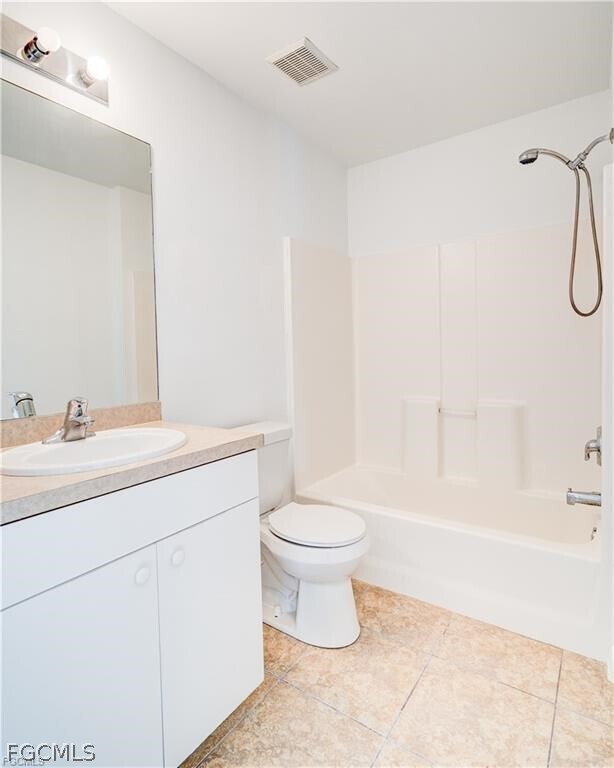 Building Photo - 2705 Matena Ave S