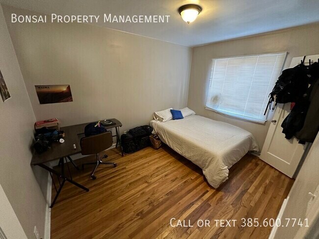 Building Photo - 2577 S 700 E