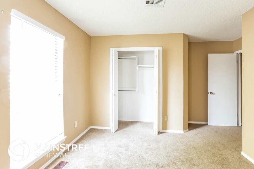 Building Photo - 8412 Breezewood Dr