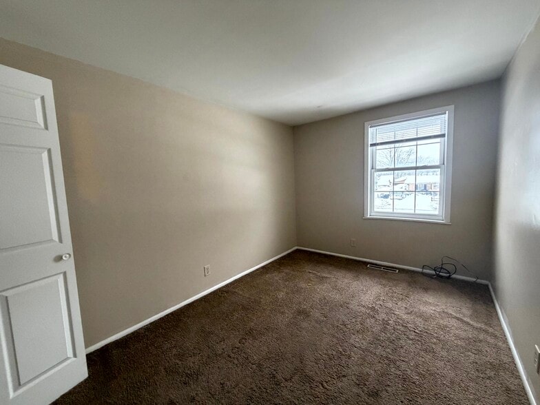 Building Photo - 2808 Hickory Rd