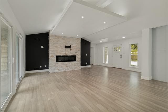 Building Photo - 9447 Viewside Dr