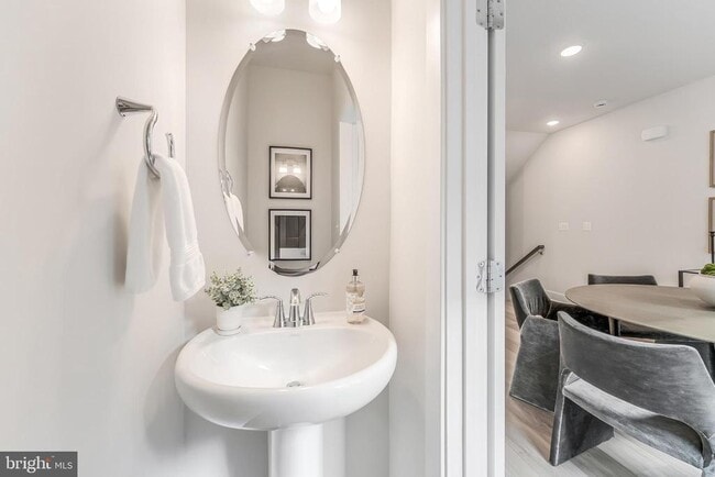 Building Photo - 12742 Verdant Wy