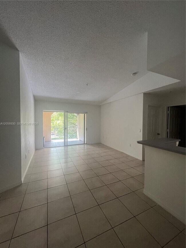 Building Photo - 2427 Centergate Dr