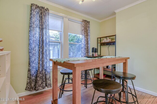 Building Photo - 26 Heck Ave