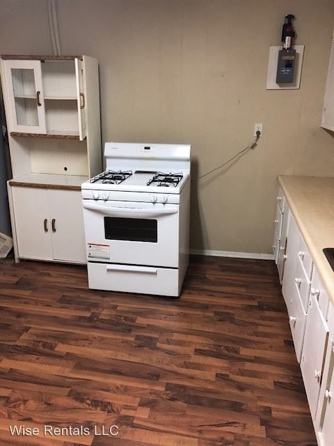 Building Photo - 609 W Hovey St