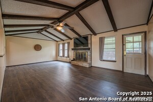 Building Photo - 1002 River Oak Dr