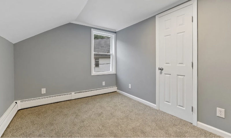 Building Photo - 32 Christine St