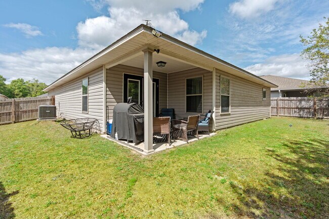 Building Photo - 124 Lillian Wy