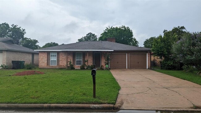 Primary Photo - 6130 S Pinesap Dr