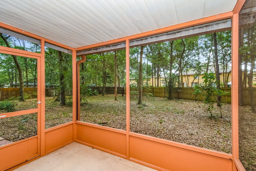 Building Photo - 8056 Rodin Ct