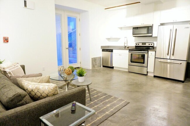 Building Photo - Madison View - 1 bedroom