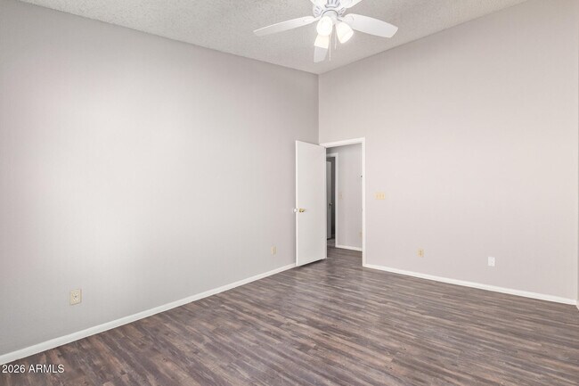 Building Photo - 8651 N 107th Dr
