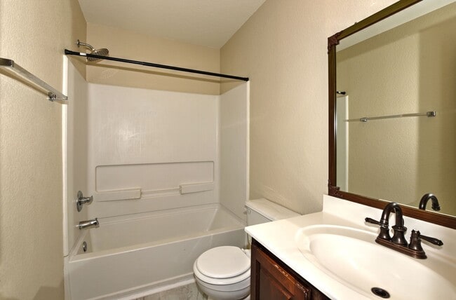 Building Photo - ONE STORY  |  GREAT LOCATION  |  NEAR 1605...