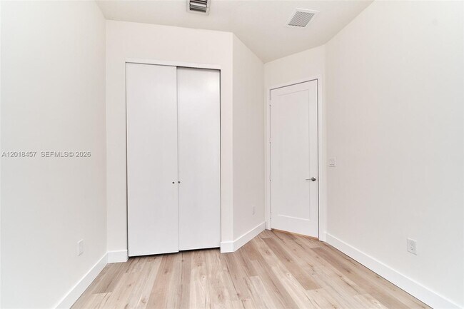 Building Photo - 10447 NW 66th St