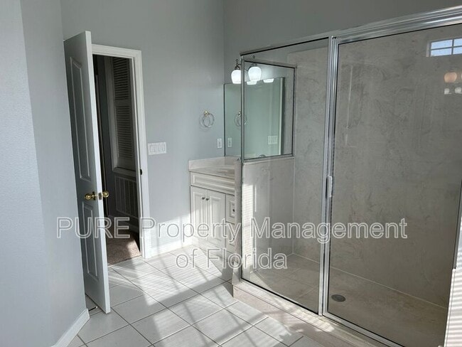 Building Photo - 10346 SW 64th Ct