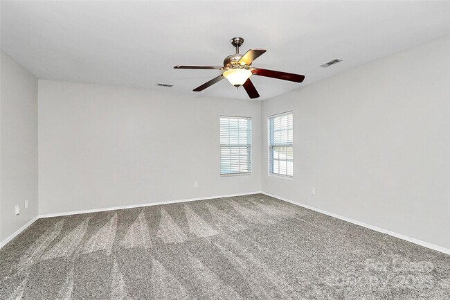 Building Photo - 15611 Normans Landing Dr