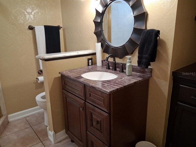 Building Photo - 12213 Saddle Strap Row