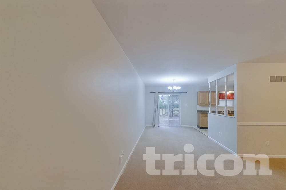 Building Photo - 1563 Park Ridge Ln