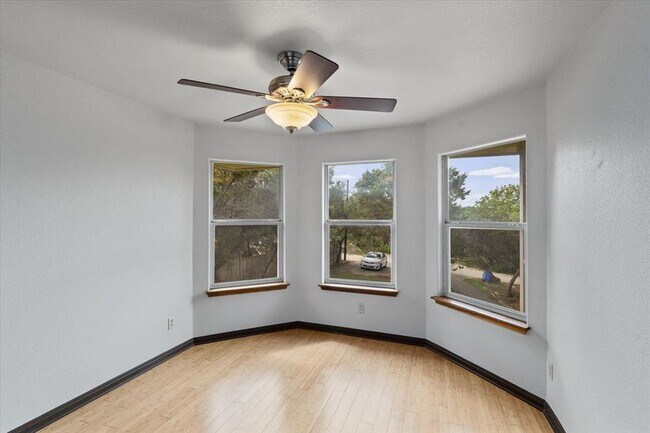 Building Photo - 15306 Oklahoma St