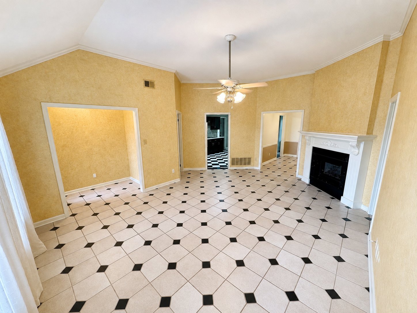 Building Photo - 3211 Shadow Green Ln