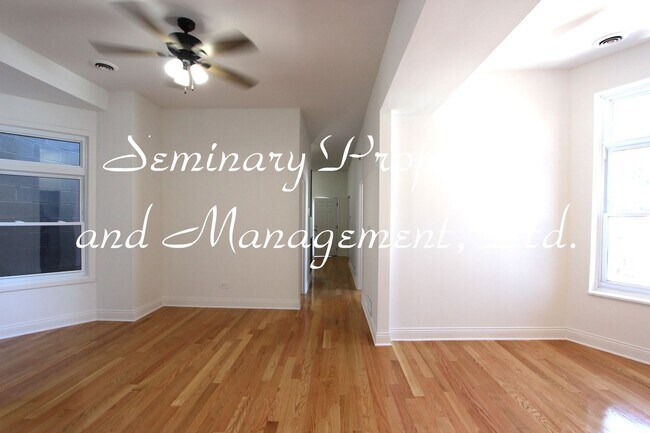 Interior Photo - 3512 N Halsted