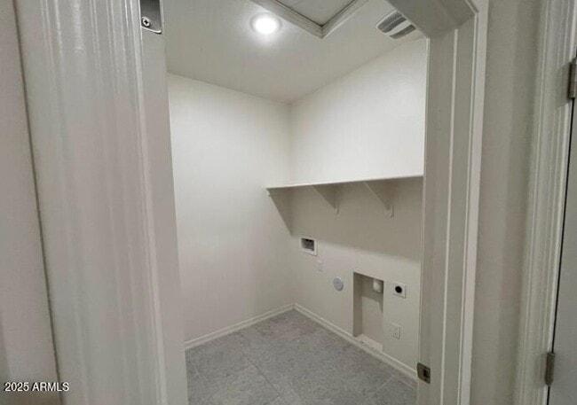 Building Photo - 19142 W Elm St