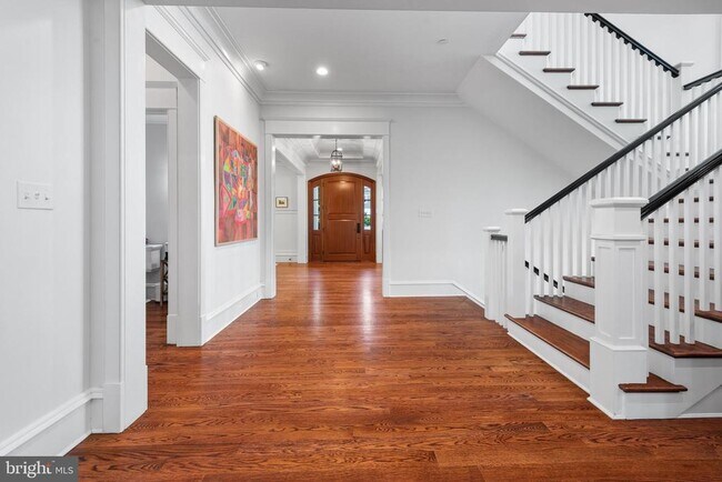 Building Photo - 5600 Brite Dr