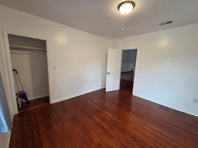 Building Photo - 72 Standish Ave