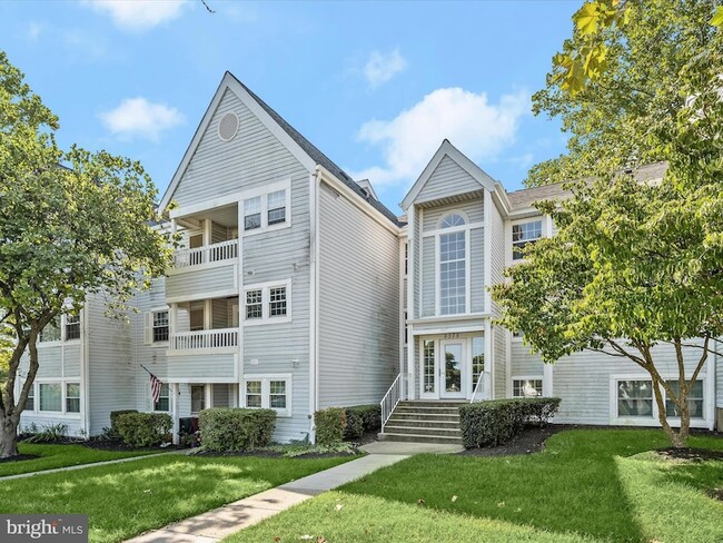 Building Photo - 8375 Montgomery Run Rd