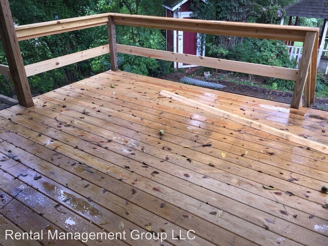 Building Photo - 5 br, 4 bath House - 633 Shades Crest Road