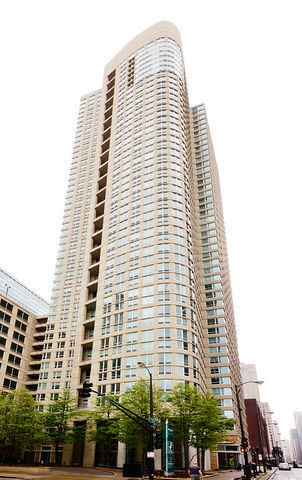 Primary Photo - 345 N LaSalle St