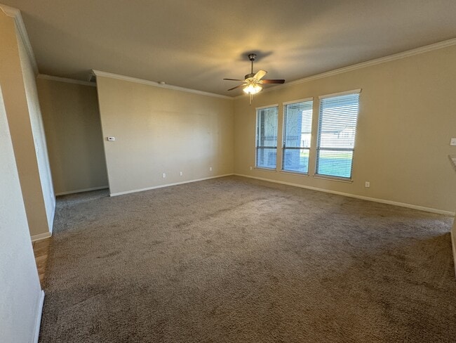 Building Photo - 5607 Markham Dr