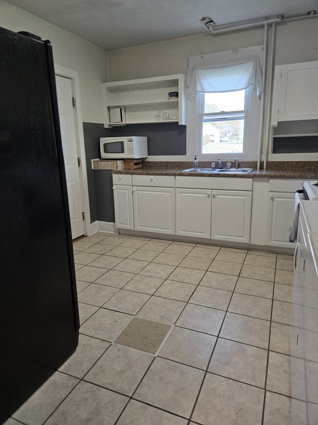 Building Photo - 25 Mount St