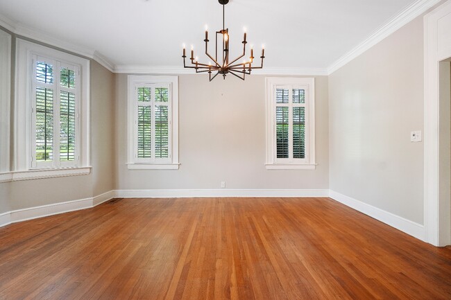 Building Photo - 1253 Magnolia Curve