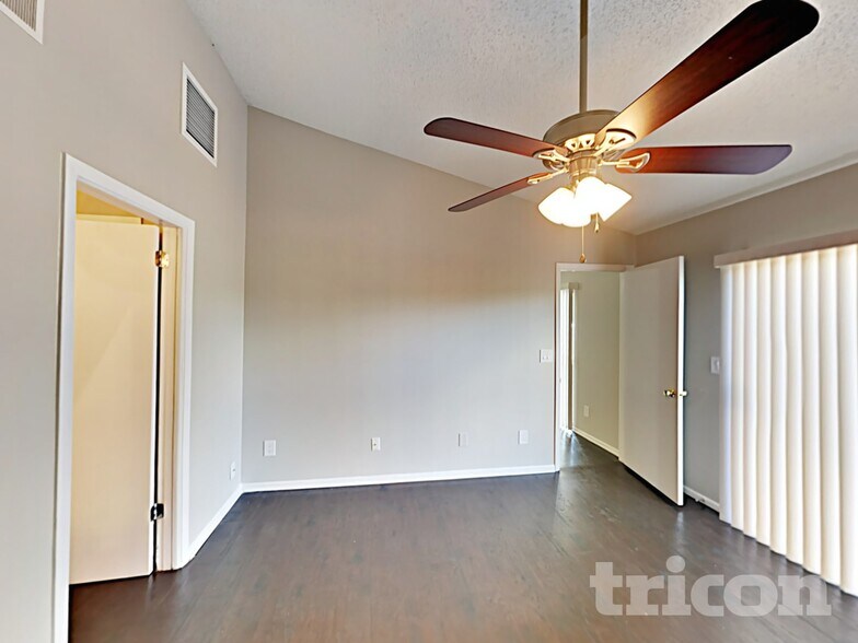 Building Photo - 217 Belfort Pl