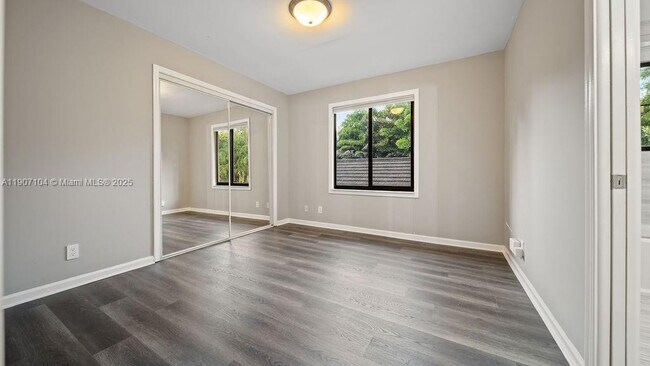 Building Photo - 5831 NW 81st Terrace