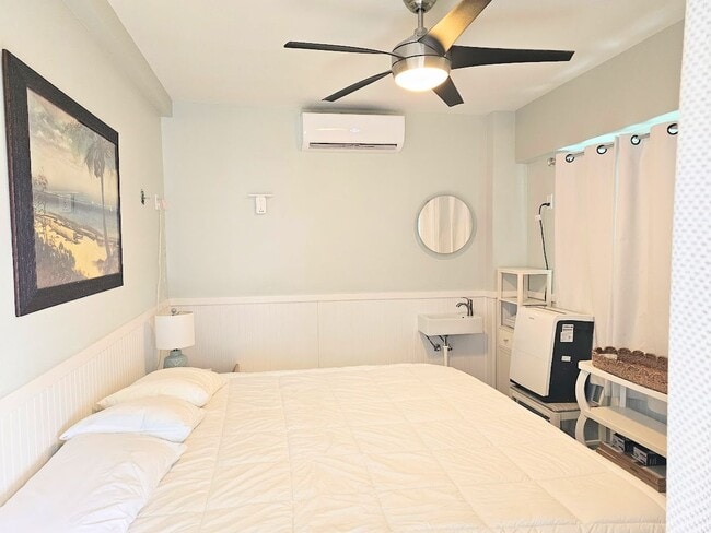 Building Photo - Waterfront 2 Bedroom, 2 Bath Stilt Home with Dock