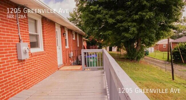 Building Photo - 1205 Greenville Ave