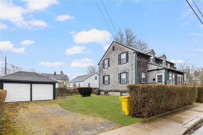 Building Photo - 24 Morgan St