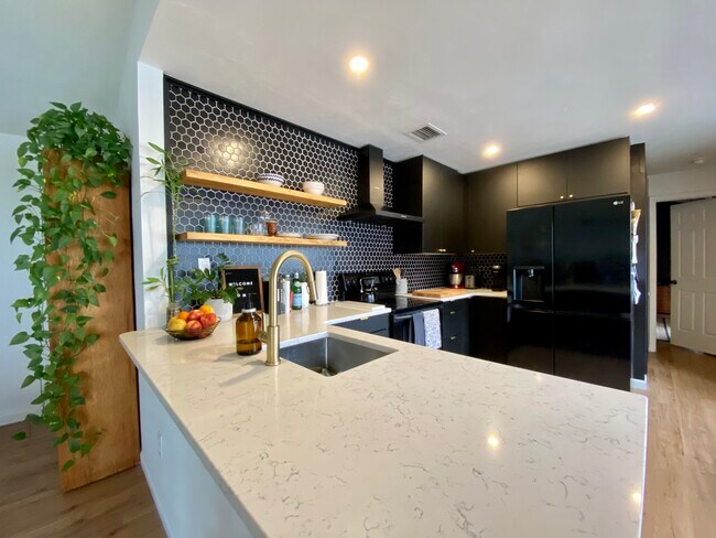 Building Photo - 631 Warrenton Rd