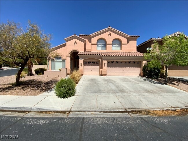 Primary Photo - 1001 Eaglewood Dr