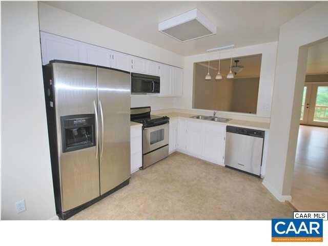 Building Photo - 1235 Maple View Dr