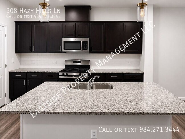 Building Photo - 308 Hazy Hls Ln