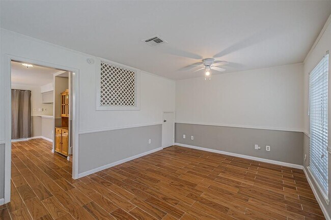 Building Photo - 9200 W Bellfort Ave
