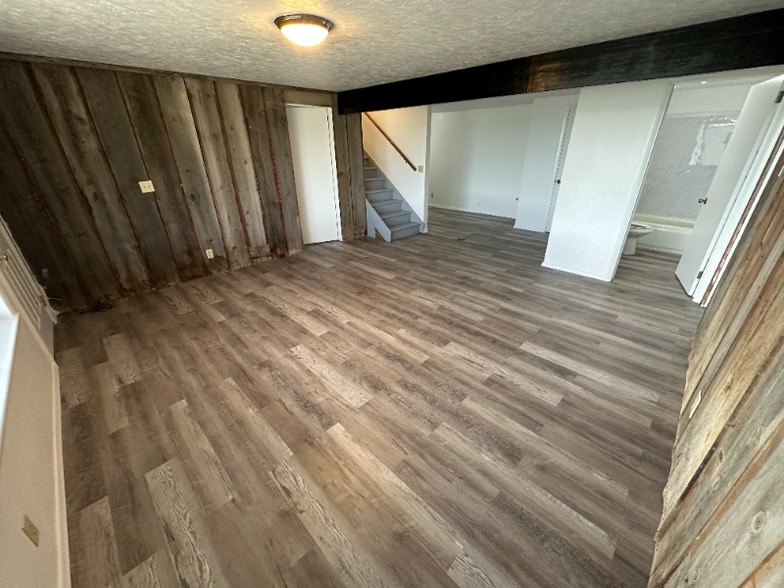 Building Photo - 154 Moose Ln