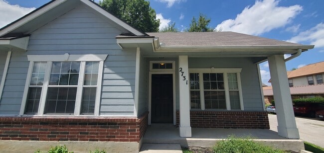 Building Photo - 2731 Crown Arbor Dr