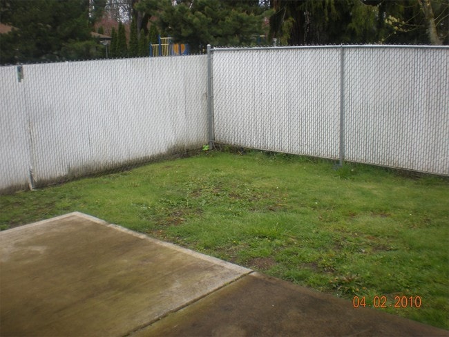 Building Photo - 3151 Park Ave NE